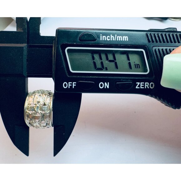 Sterling Silver 925 Textured Hoop Earrings, Snap Back, Lightweight 7.27g Elegant - Picture 6 of 10